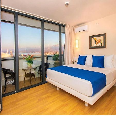 Orbi City Center Sea View Aparthotel Batumi Bagian luar foto
