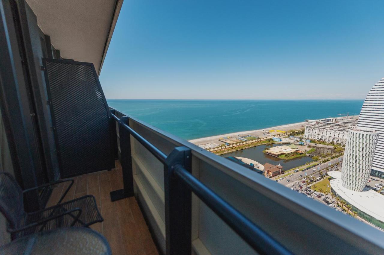Orbi City Center Sea View Aparthotel Batumi Bagian luar foto