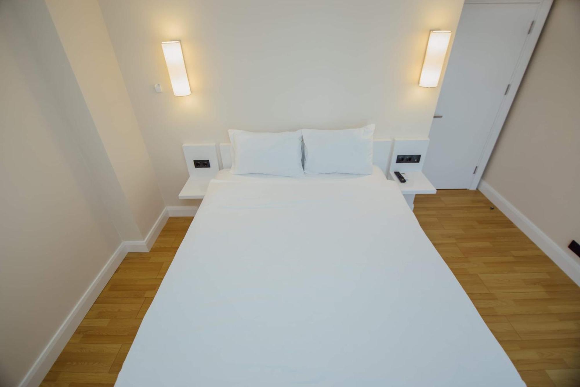 Orbi City Center Sea View Aparthotel Batumi Bagian luar foto