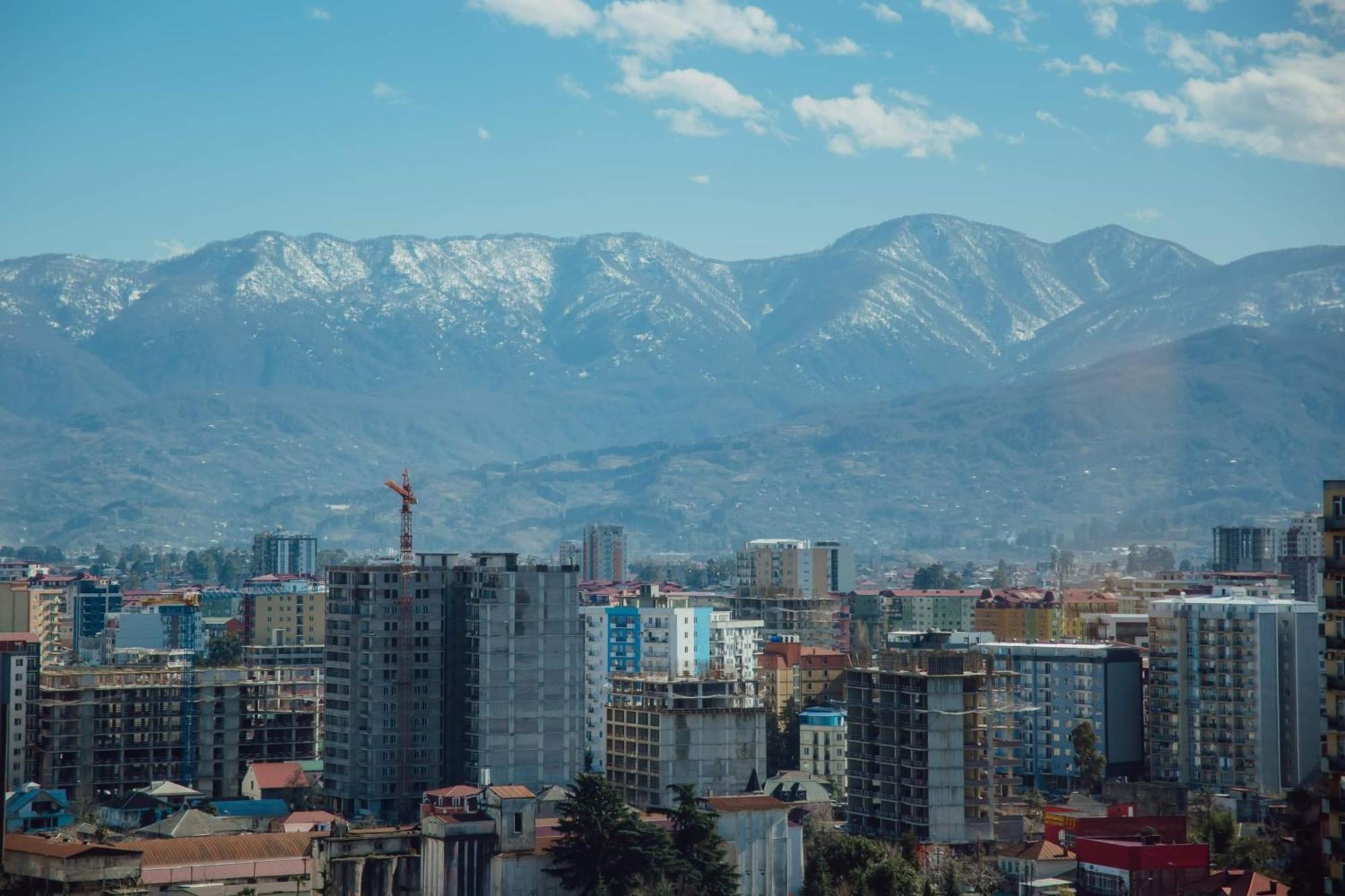 Orbi City Center Sea View Aparthotel Batumi Bagian luar foto