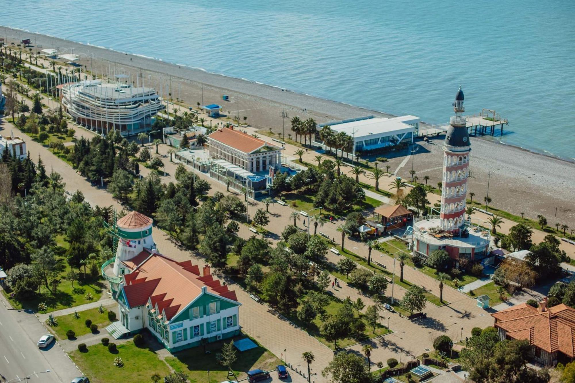 Orbi City Center Sea View Aparthotel Batumi Bagian luar foto