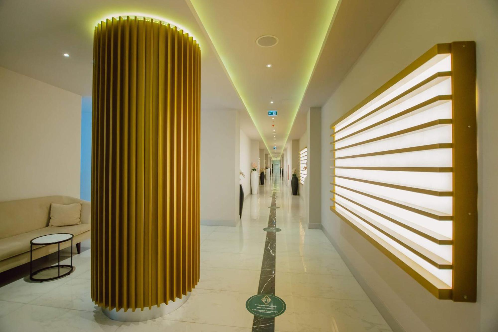 Orbi City Center Sea View Aparthotel Batumi Bagian luar foto